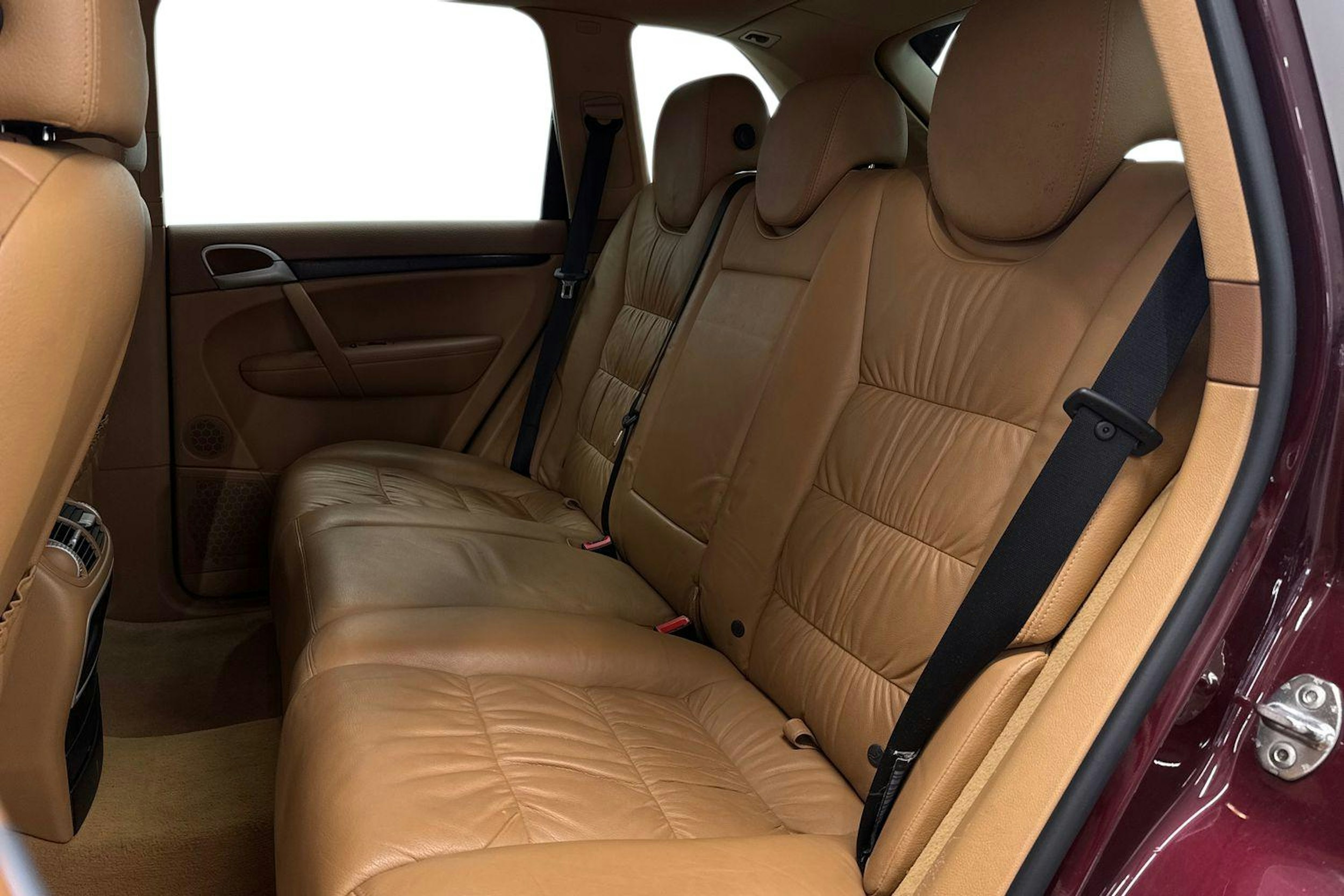 punainen Porsche Cayenne 2008 kuva 8.