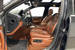 Musta Porsche Cayenne 2009 kuva 11.