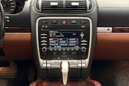 Musta Porsche Cayenne 2009 kuva 22.