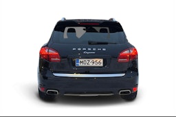 Musta Porsche Cayenne 2011 kuva 3.