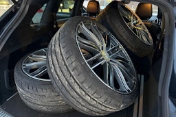 Musta Porsche Cayenne 2011 kuva 20.