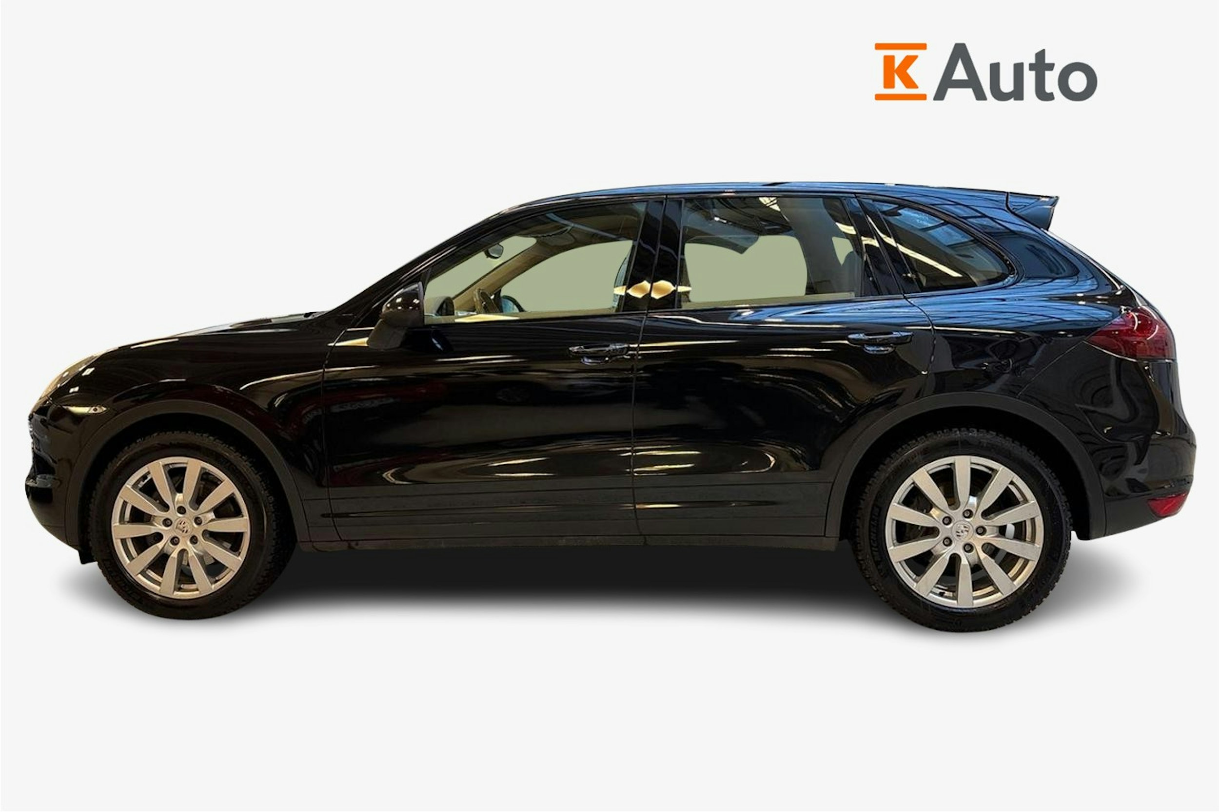 musta Porsche Cayenne 2011 kuva 6.