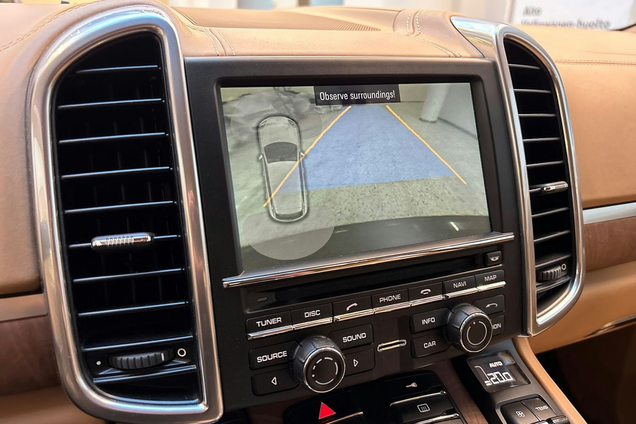 musta Porsche Cayenne 2011 kuva 26.