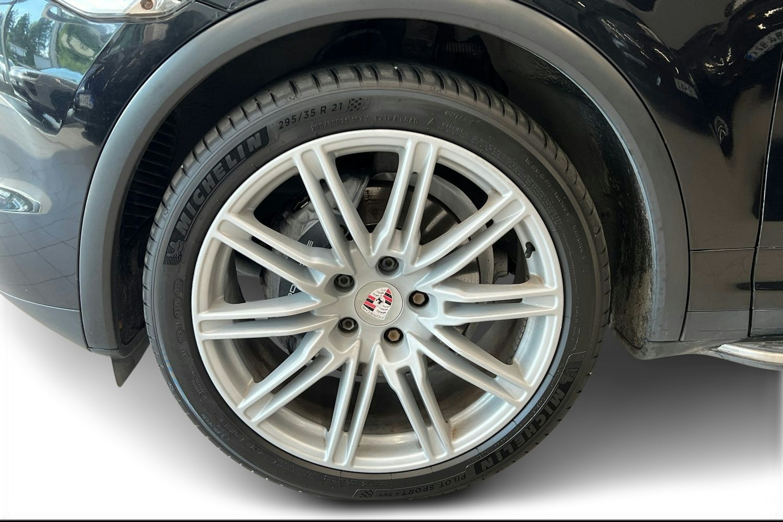 musta Porsche Cayenne 2012 kuva 7.
