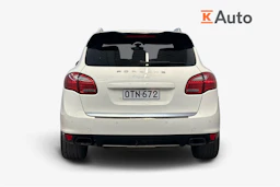 Valkoinen Porsche Cayenne 2011 kuva 4.