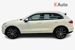 Valkoinen Porsche Cayenne 2011 kuva 7.