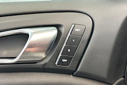 Valkoinen Porsche Cayenne 2011 kuva 16.