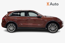 Ruskea (beige) Porsche Cayenne 2012 kuva 6.