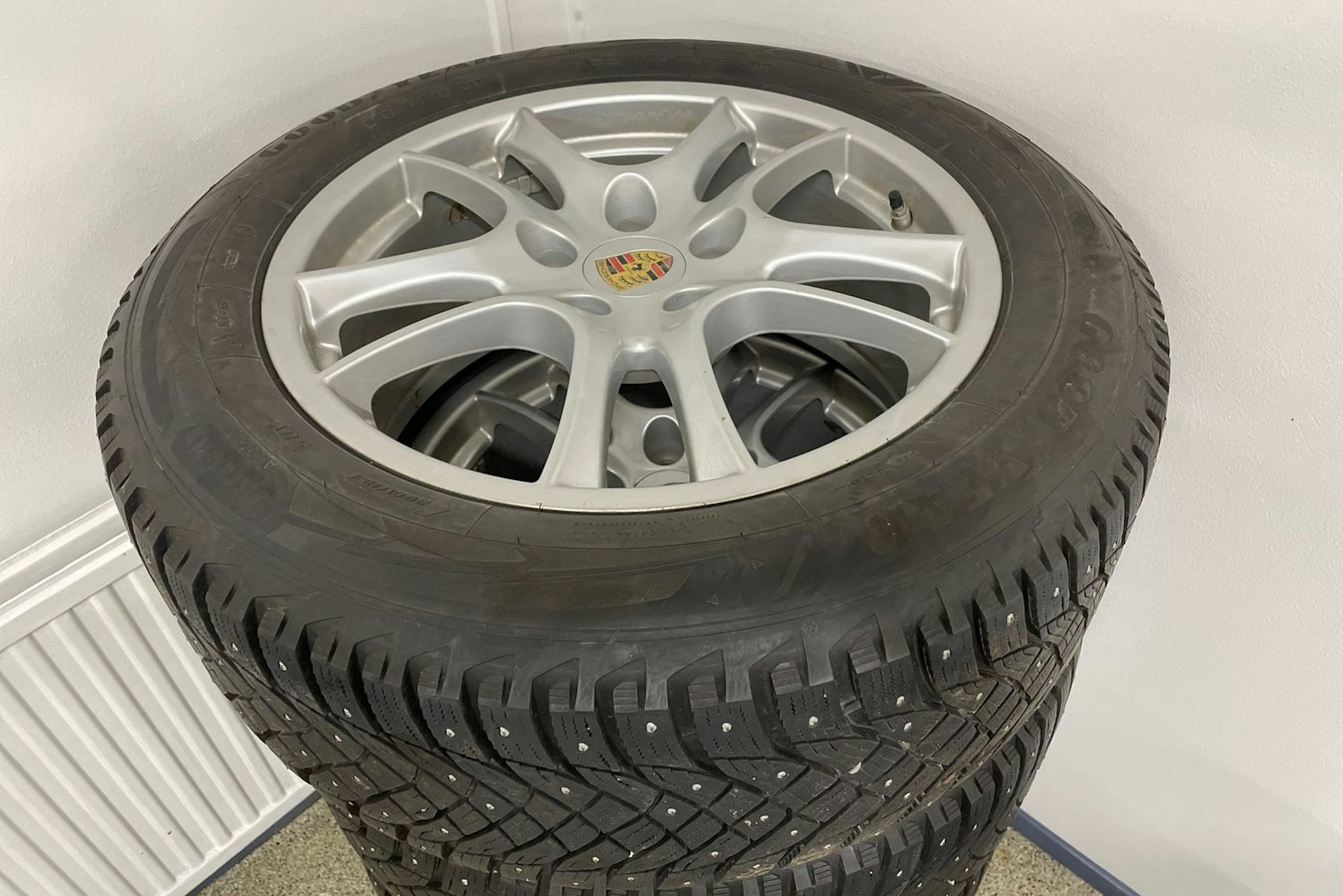 Ruskea (beige) Porsche Cayenne 2012 kuva 13.