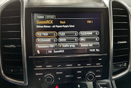 Ruskea (beige) Porsche Cayenne 2012 kuva 19.