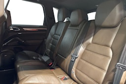 Valkoinen Porsche Cayenne 2014 kuva 8.
