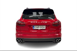 Punainen Porsche Cayenne 2014 kuva 3.