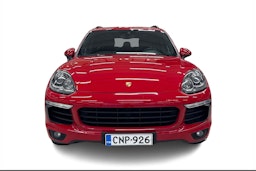 Punainen Porsche Cayenne 2014 kuva 4.