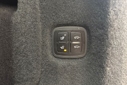 Punainen Porsche Cayenne 2014 kuva 16.