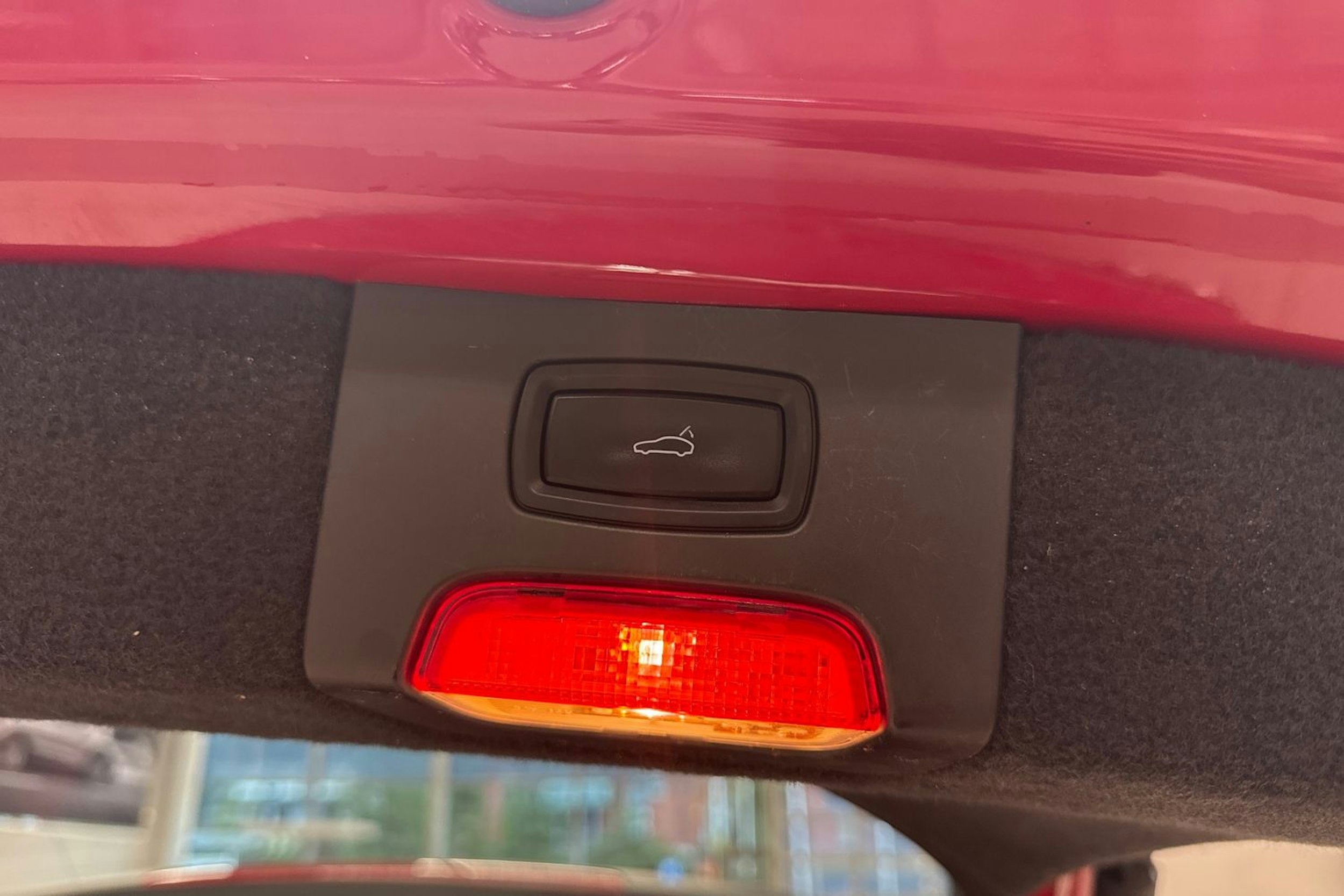 Punainen Porsche Cayenne 2014 kuva 17.