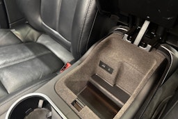 Punainen Porsche Cayenne 2014 kuva 30.