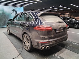 sininen Porsche Cayenne 2015 kuva 3.