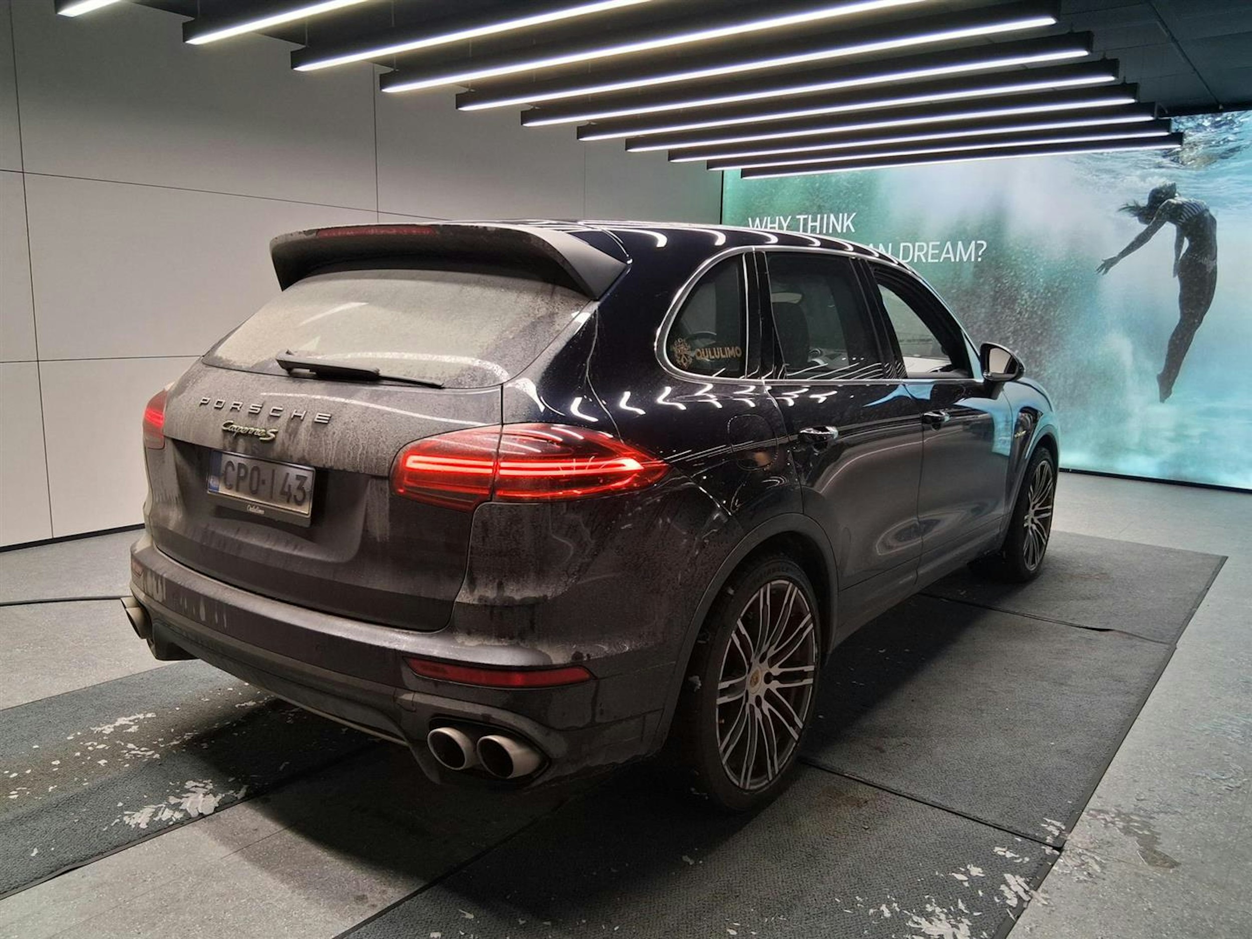 sininen Porsche Cayenne 2015 kuva 4.