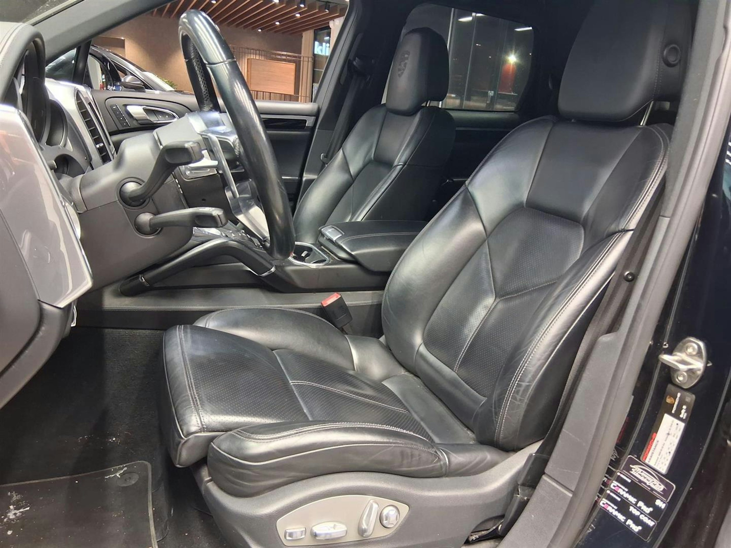 sininen Porsche Cayenne 2015 kuva 5.