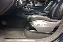 sininen Porsche Cayenne 2015 kuva 11.