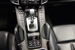 sininen Porsche Cayenne 2015 kuva 15.