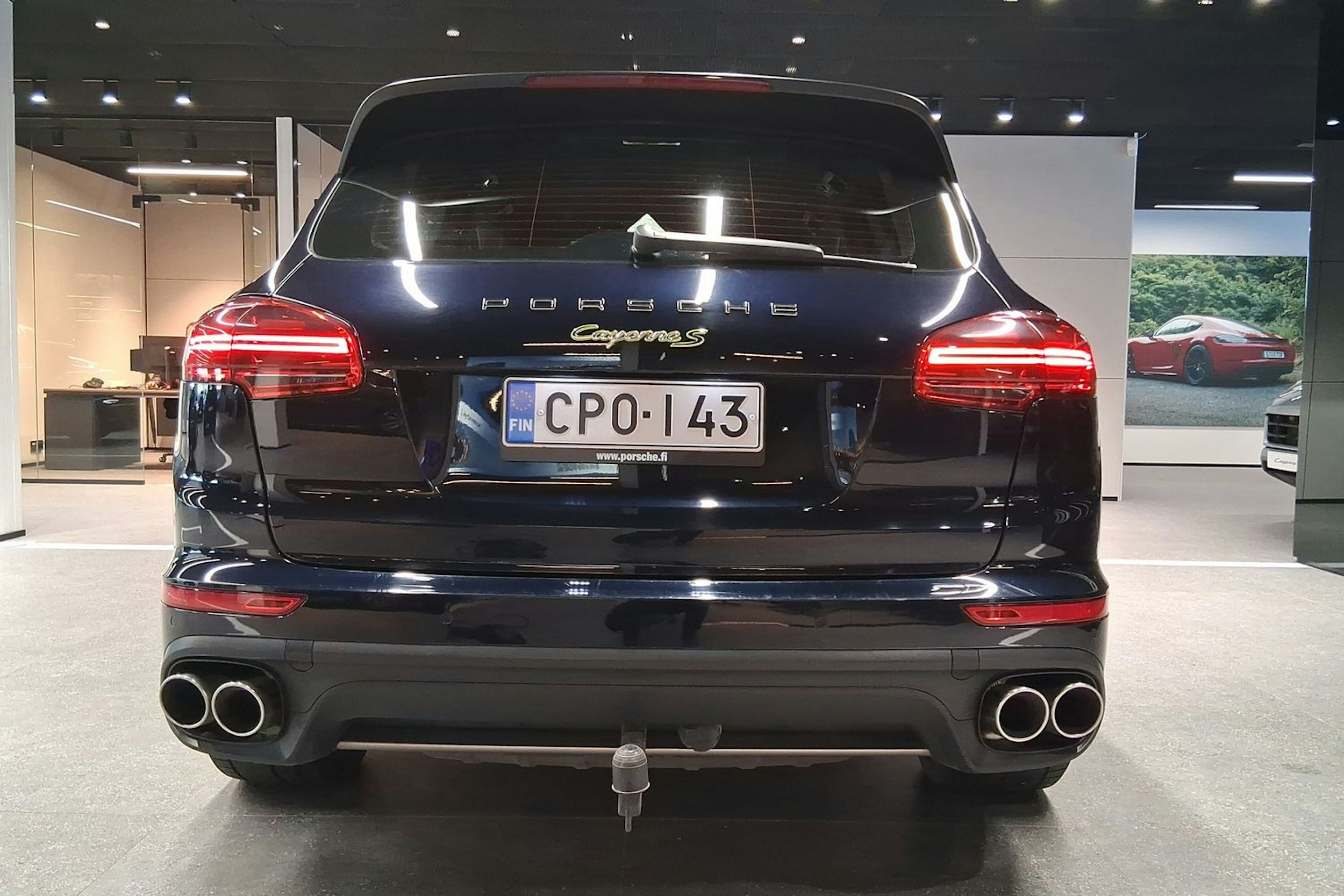 sininen Porsche Cayenne 2015 kuva 22.