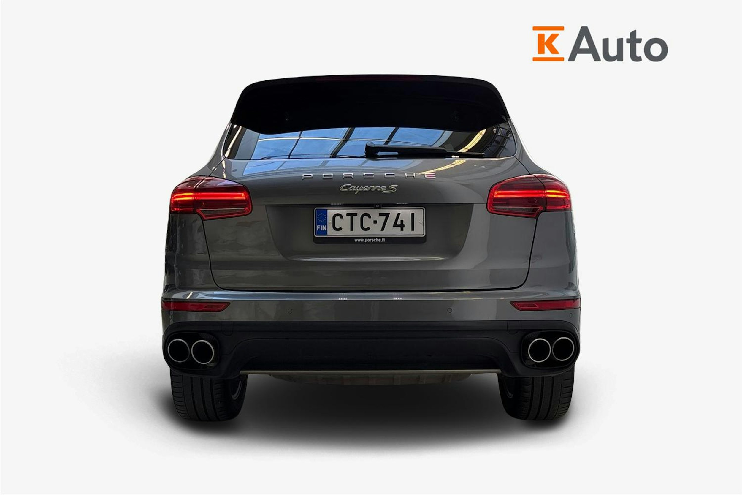 met. harmaa Porsche Cayenne 2015 kuva 3.