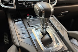 met. harmaa Porsche Cayenne 2015 kuva 23.