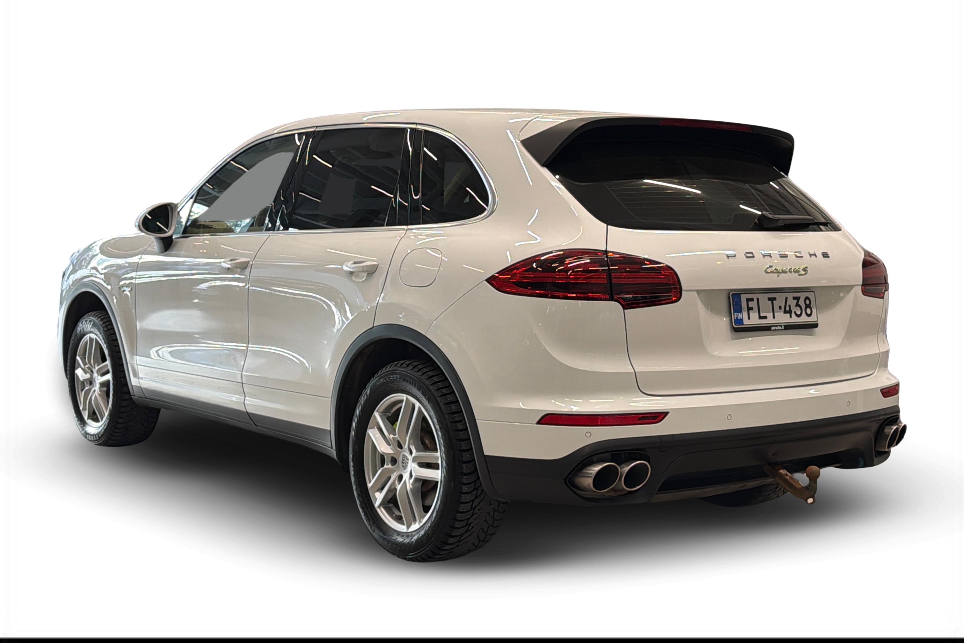 Porsche Cayenne S E-hybrid 2015, kuva 2/25