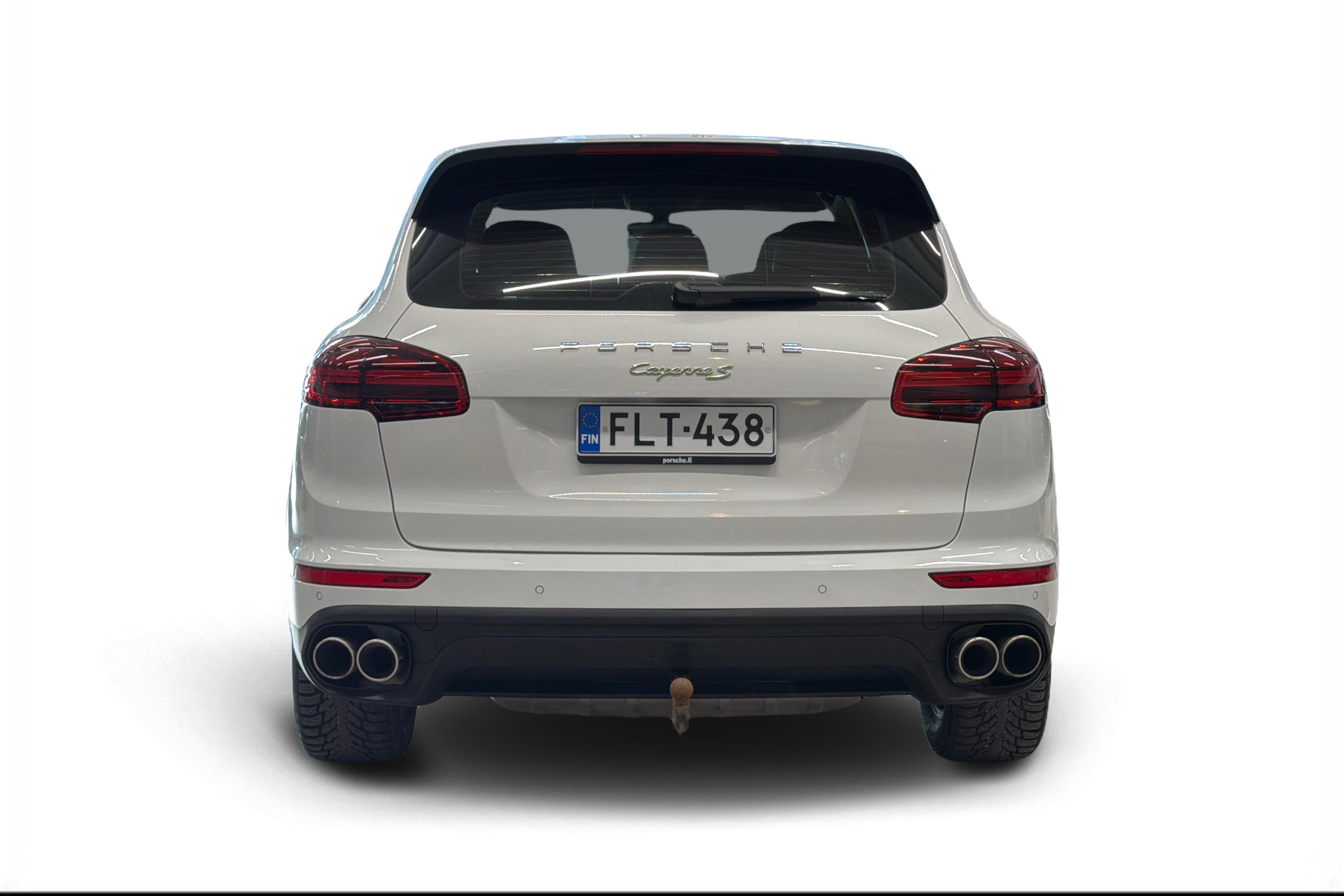 Porsche Cayenne S E-hybrid 2015, kuva 3/25