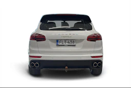 Valkoinen Porsche Cayenne 2015 kuva 3.