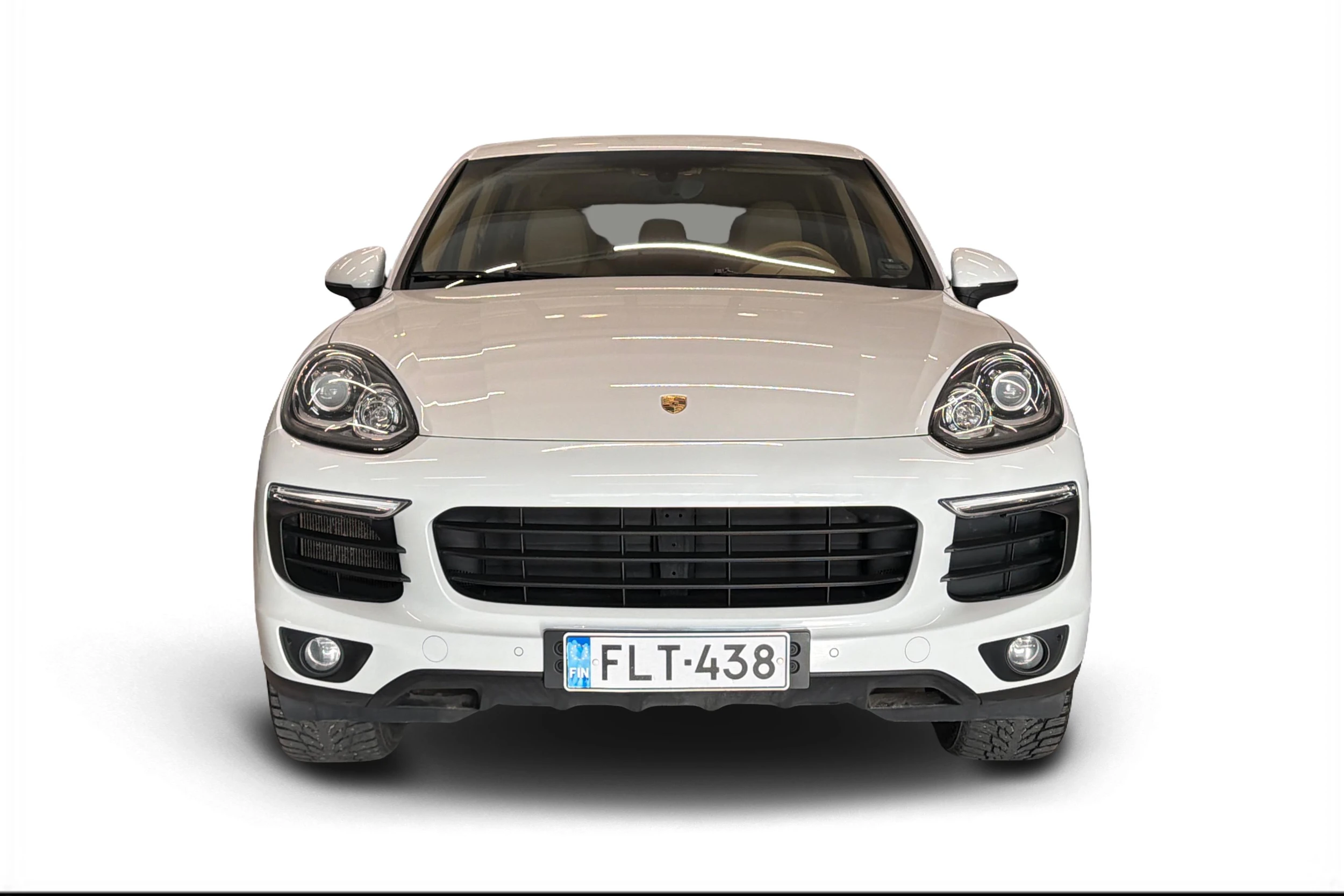 Valkoinen Porsche Cayenne 2015 kuva 5.