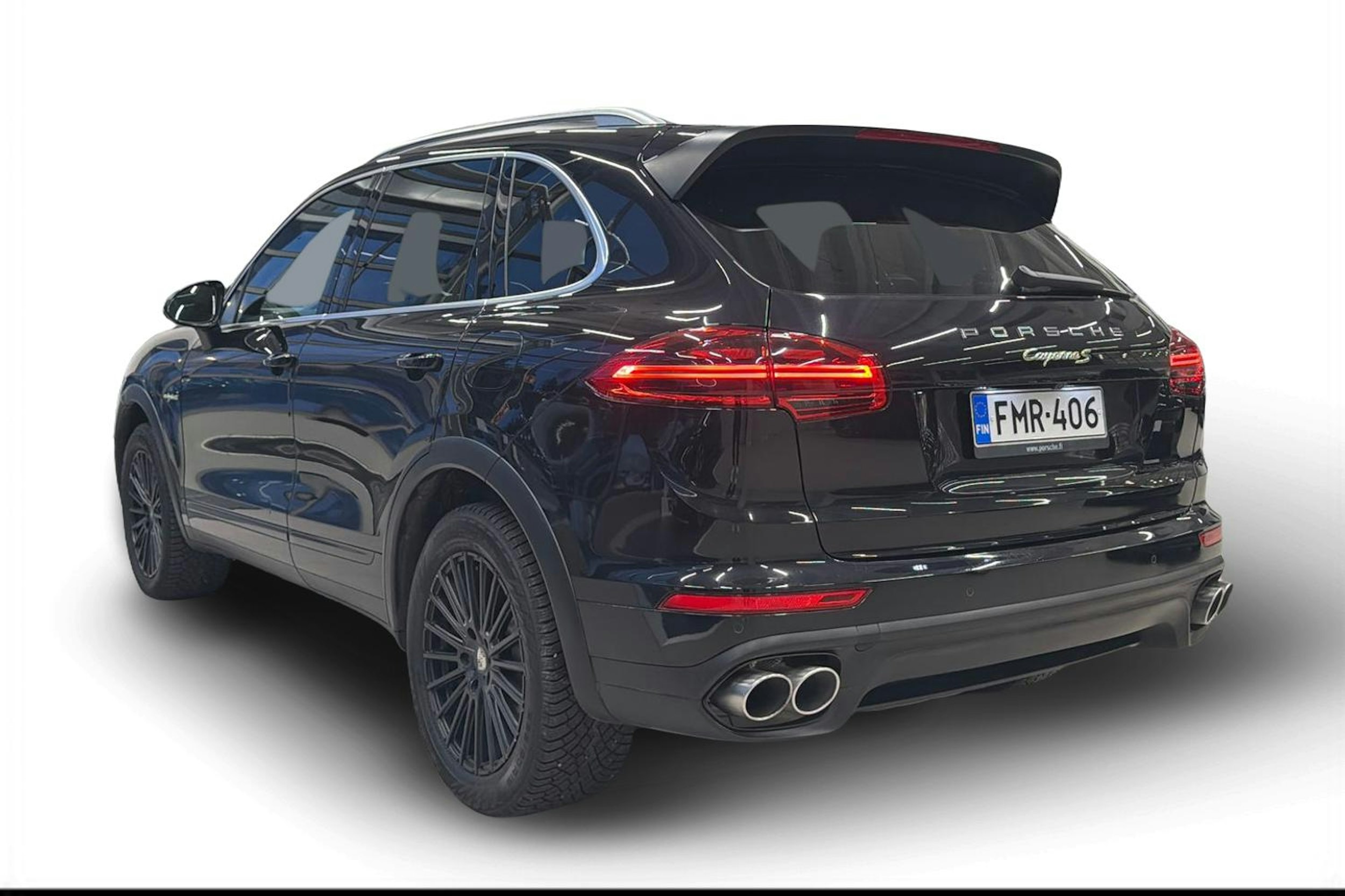 Musta Porsche Cayenne 2015 kuva 2.