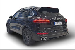 Musta Porsche Cayenne 2015 kuva 2.