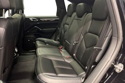 Musta Porsche Cayenne 2015 kuva 7.