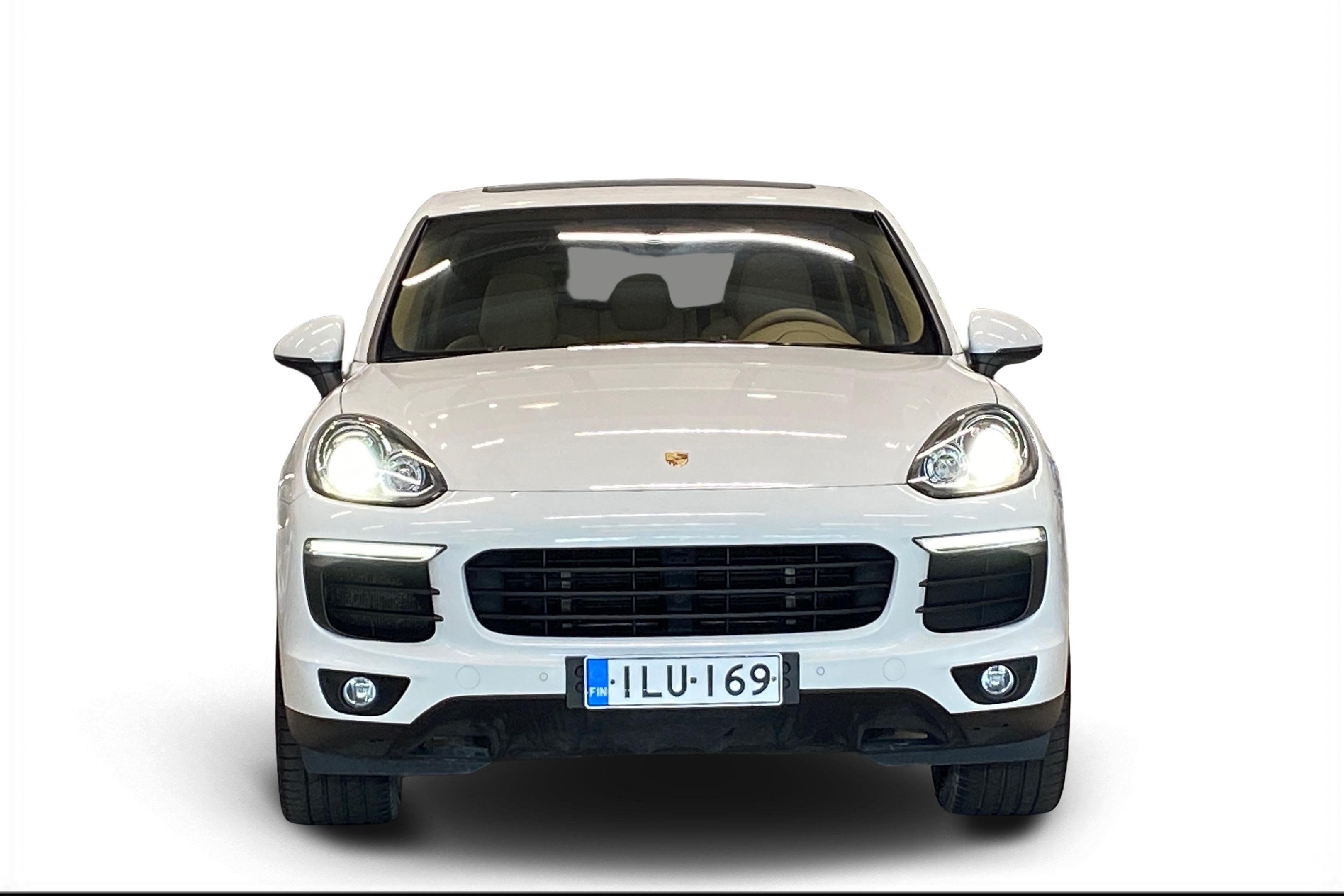 Porsche Cayenne S E-hybrid 2015, kuva 4/17