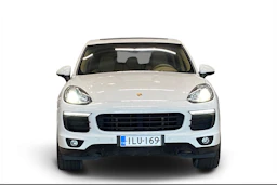 Valkoinen Porsche Cayenne 2015 kuva 4.