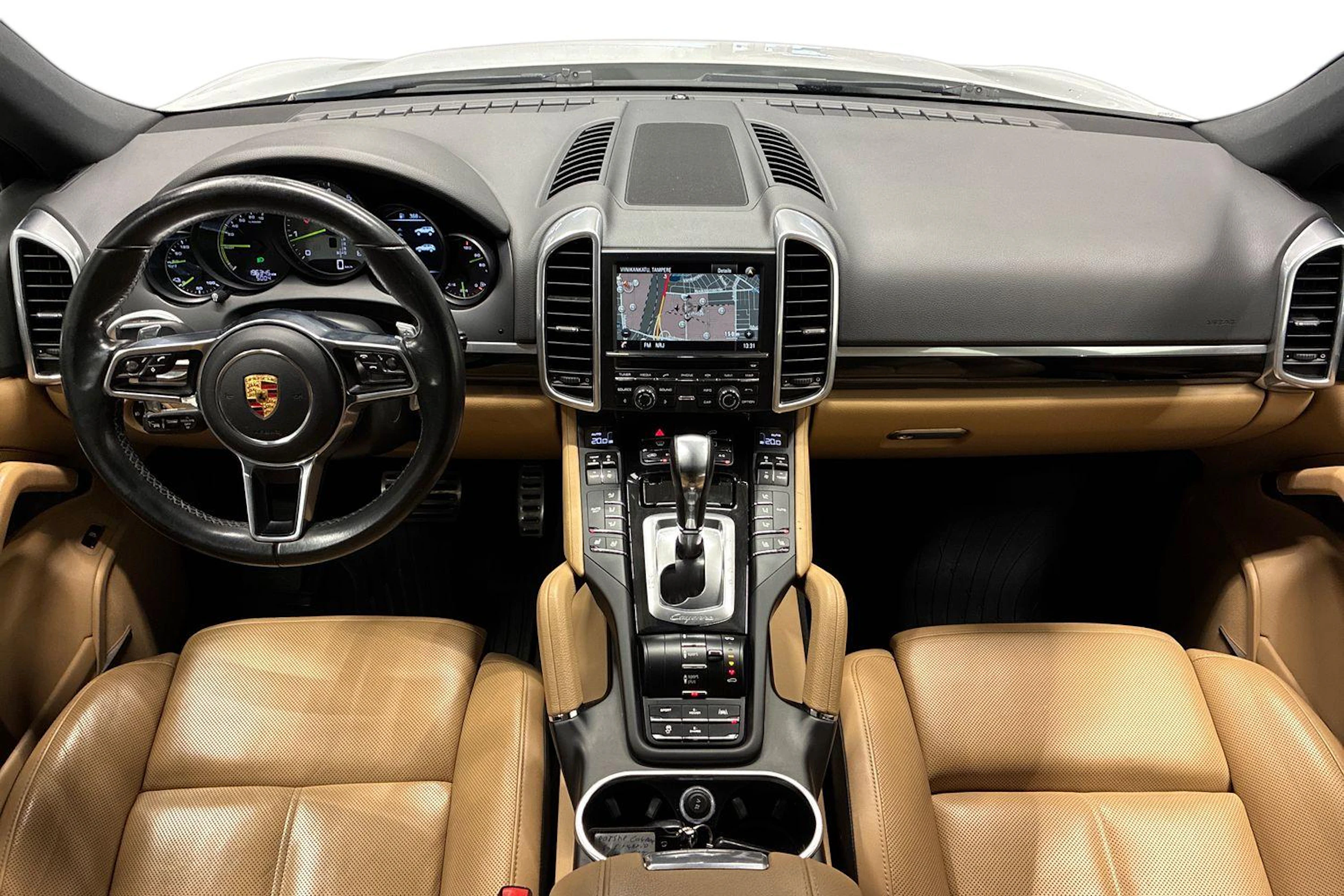 valkoinen Porsche Cayenne 2015 kuva 7.