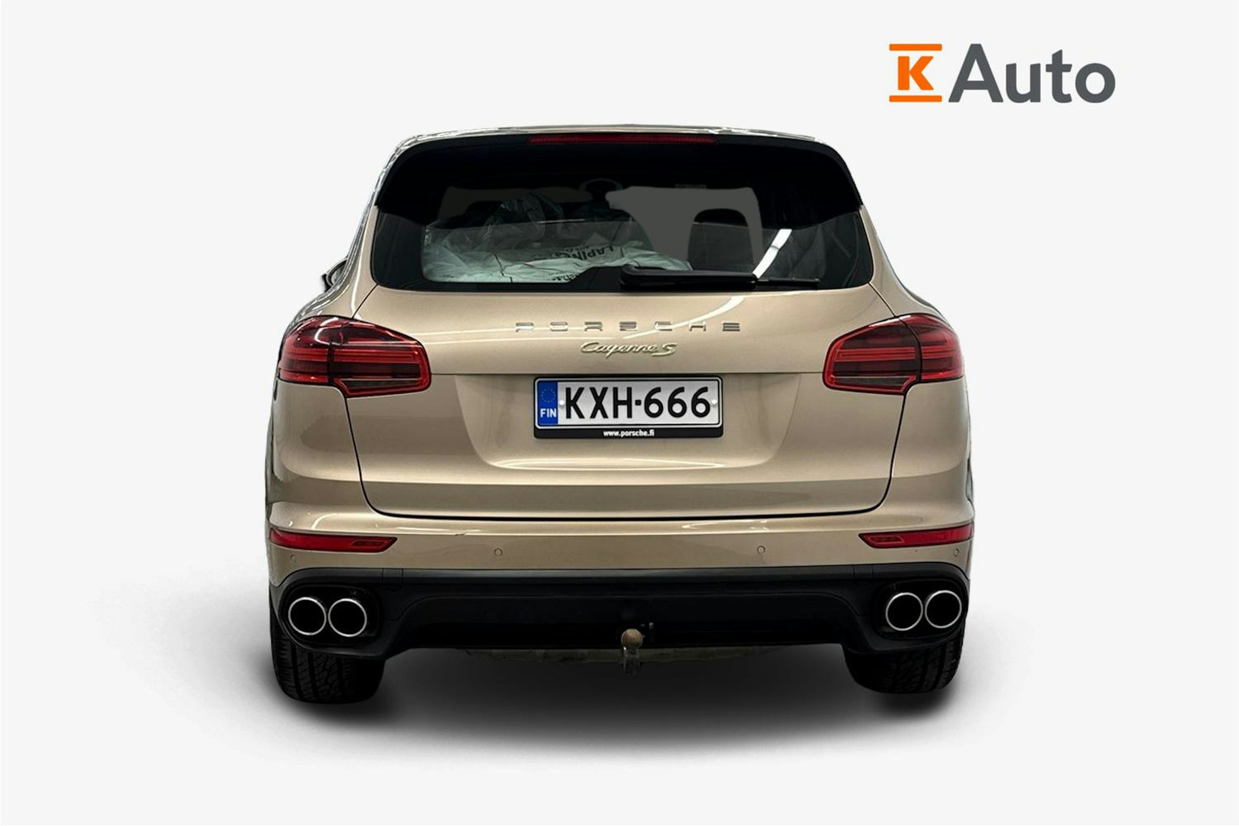 Harmaa Porsche Cayenne 2015 kuva 3.