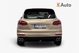 Harmaa Porsche Cayenne 2015 kuva 3.