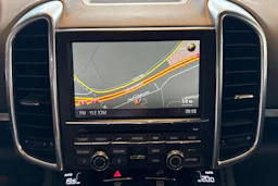 met. Sininen Porsche Cayenne 2015 kuva 14.