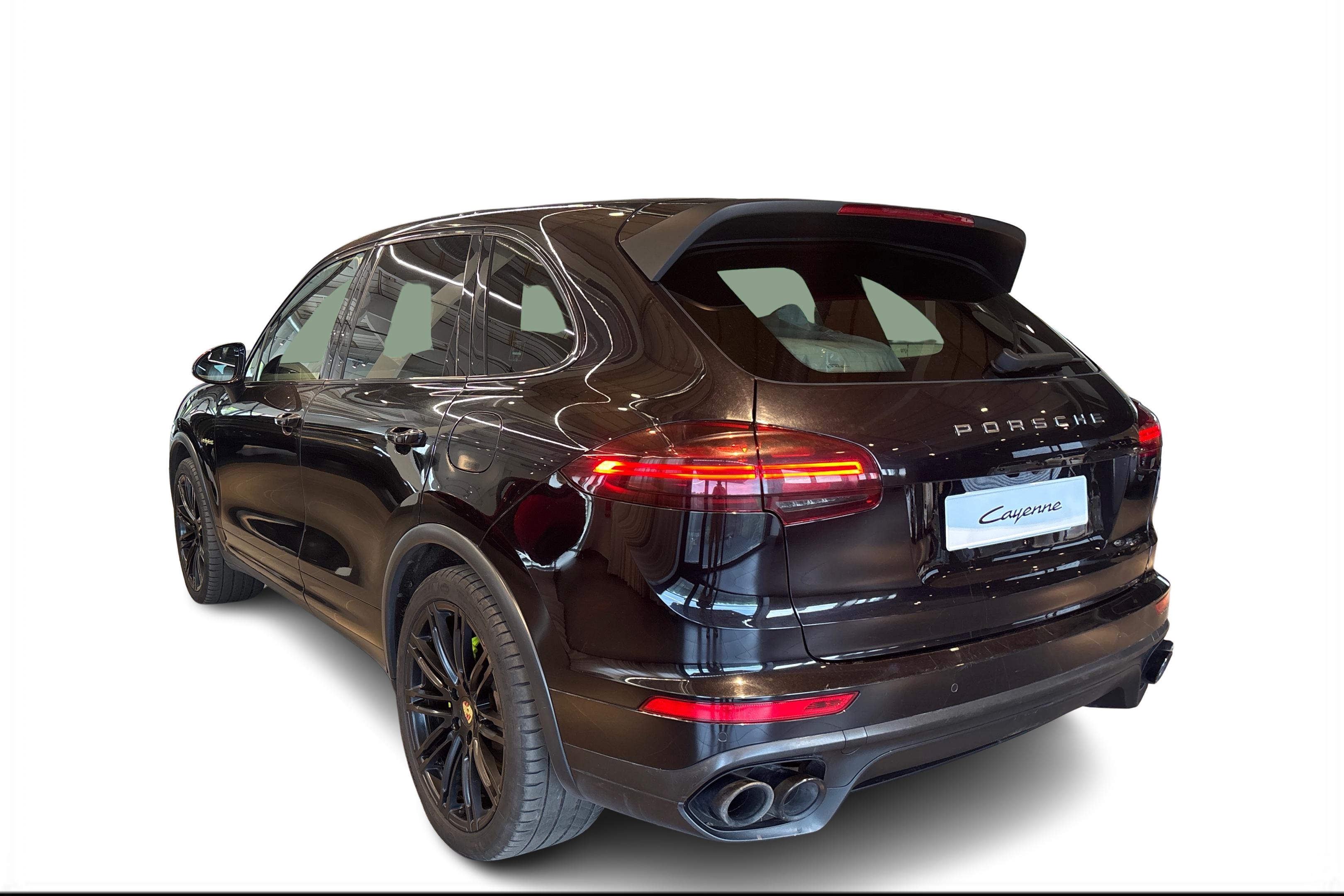 Porsche Cayenne S E-hybrid 2015, kuva 2/14