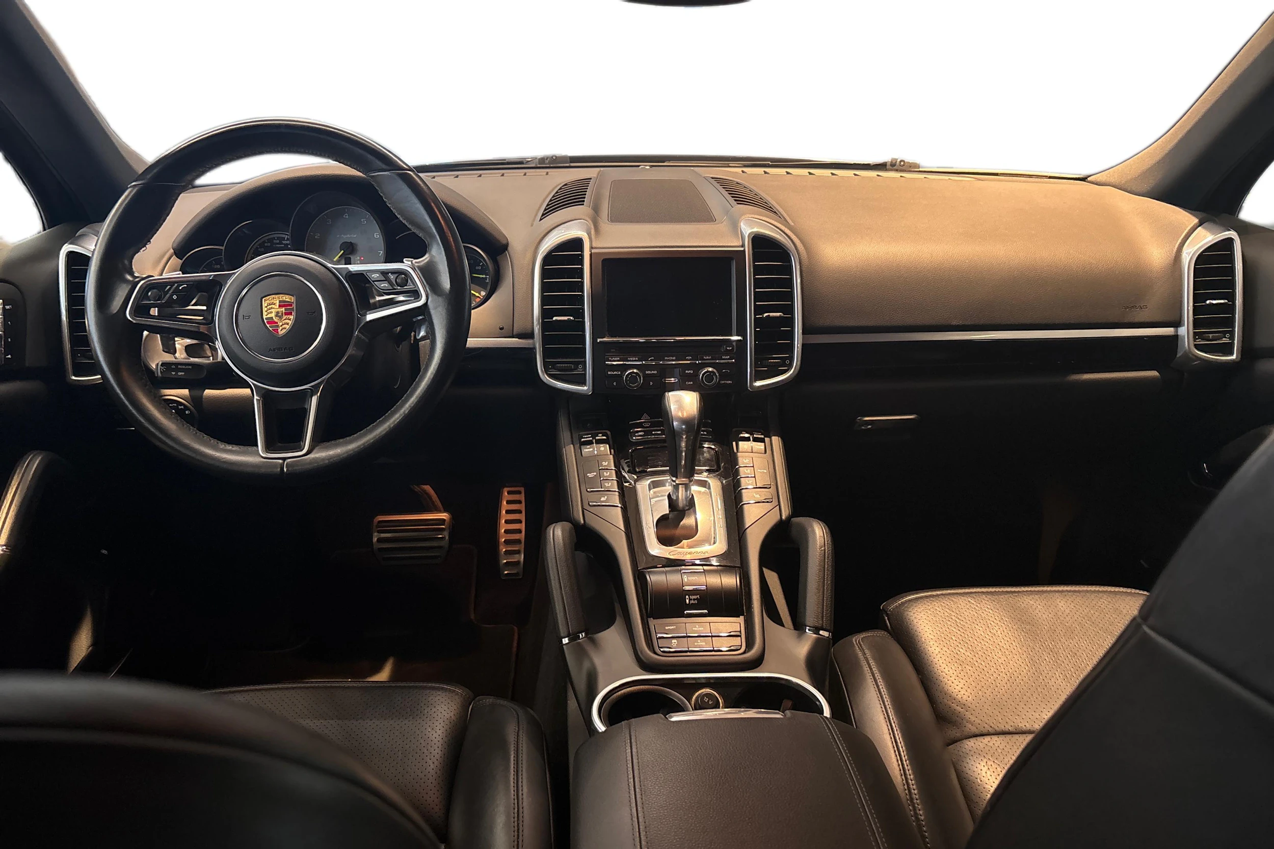 Musta Porsche Cayenne 2015 kuva 8.