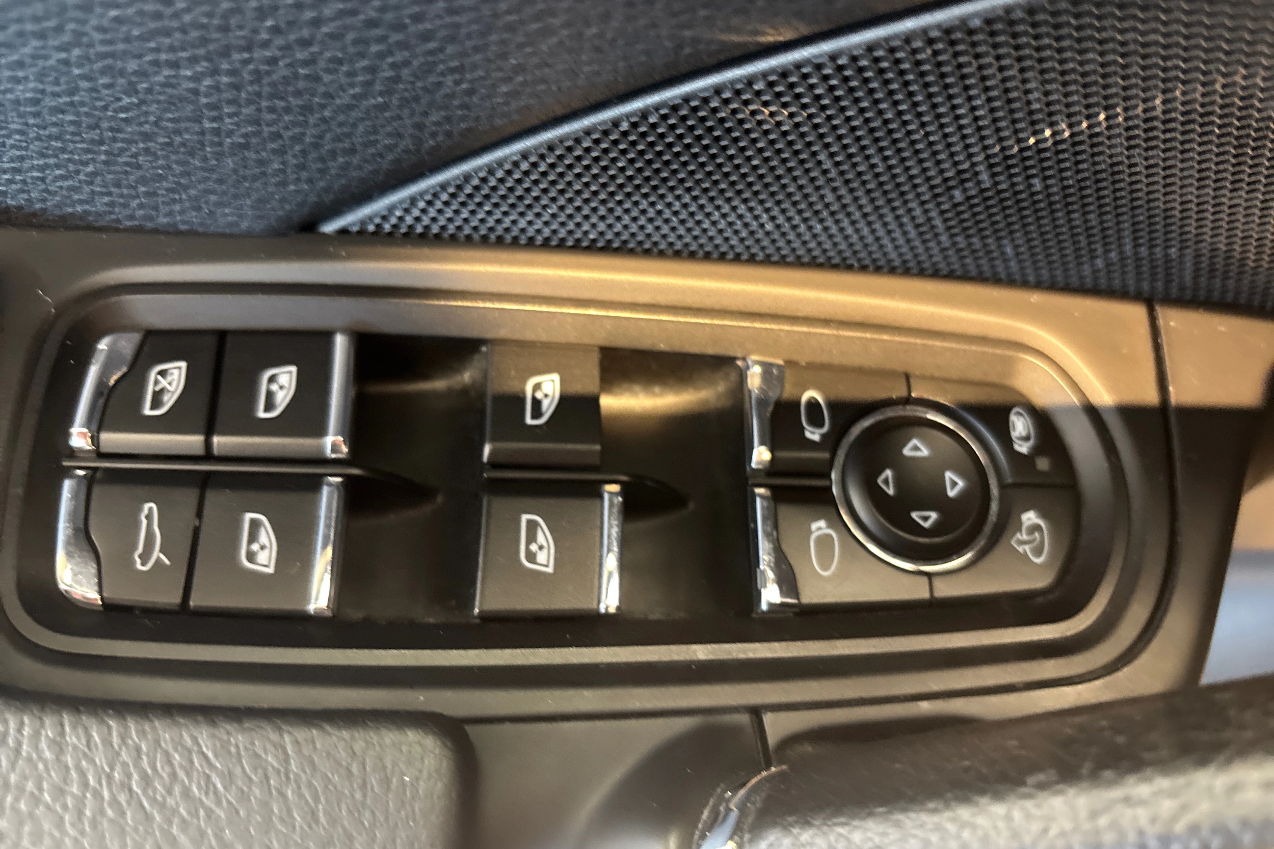 Musta Porsche Cayenne 2015 kuva 12.