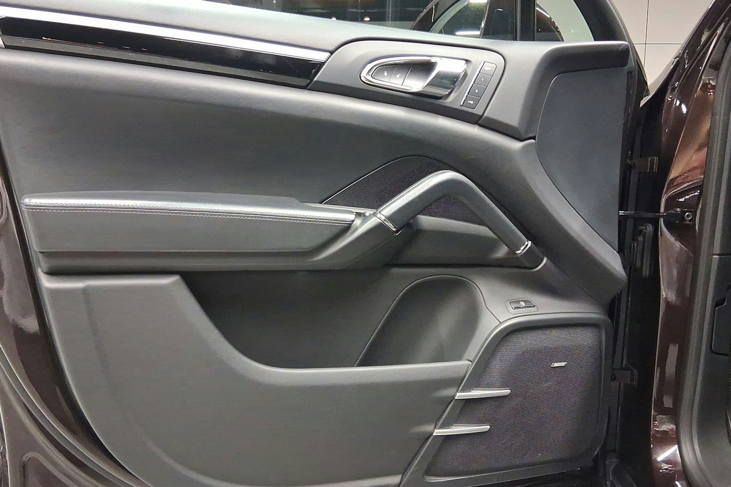 ruskea (beige) Porsche Cayenne 2016 kuva 11.