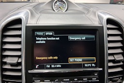 ruskea (beige) Porsche Cayenne 2016 kuva 17.