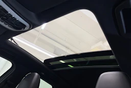 musta Porsche Cayenne 2016 kuva 37.