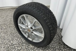 Valkoinen Porsche Cayenne 2017 kuva 10.