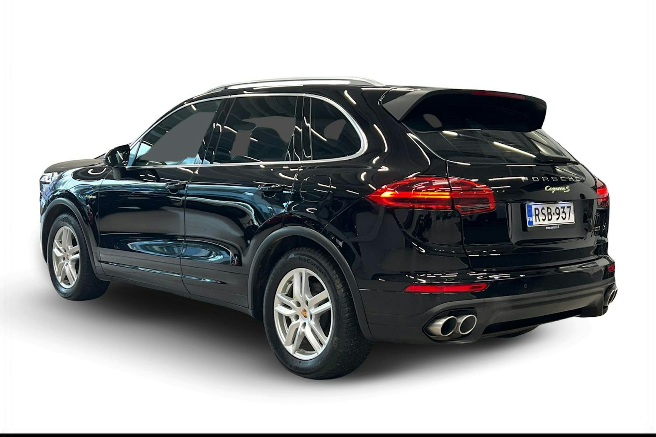 Musta Porsche Cayenne 2016 kuva 2.