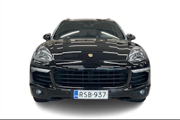 Musta Porsche Cayenne 2016 kuva 4.